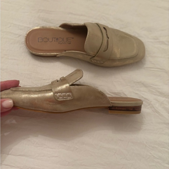 Gently loved gold mules by corky’s size 8 - Picture 5 of 5
